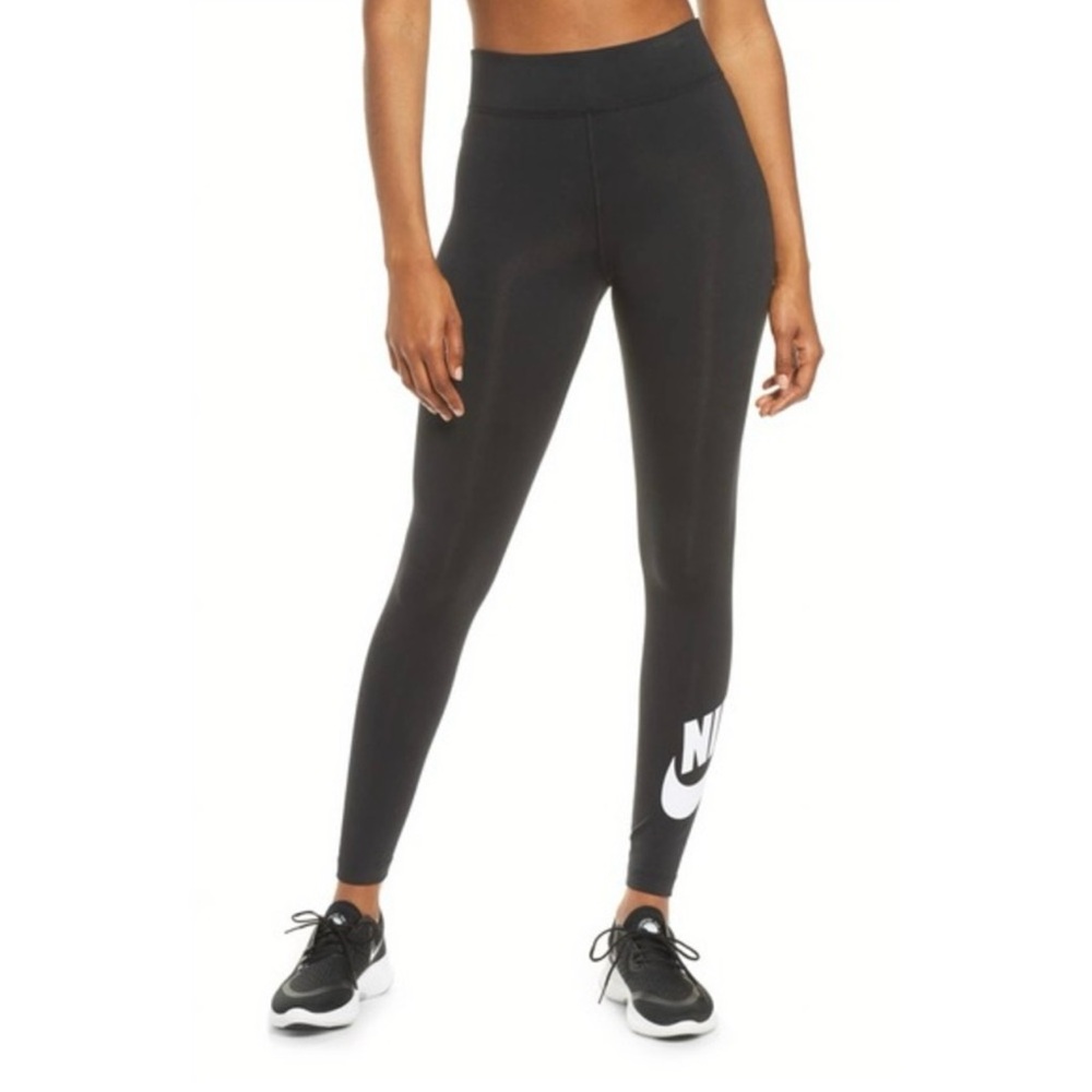 Leggings De Cintura Alta Para Mujer Nike
Sportswear - Negro